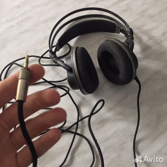 Проводные наушники philips