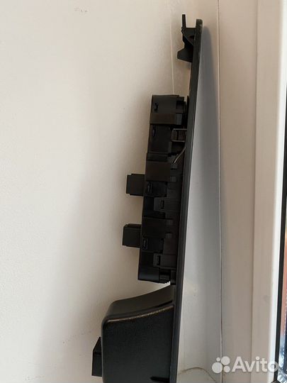 Блок управления стеклоподъемниками Citroen C4