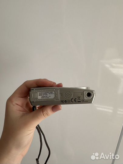 Компактный фотоаппарат olympus