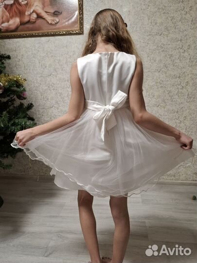 Детское нарядное платье 122