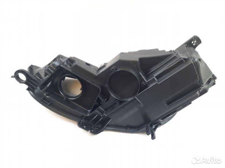 Корпус фары правый Audi A4 B9 2019