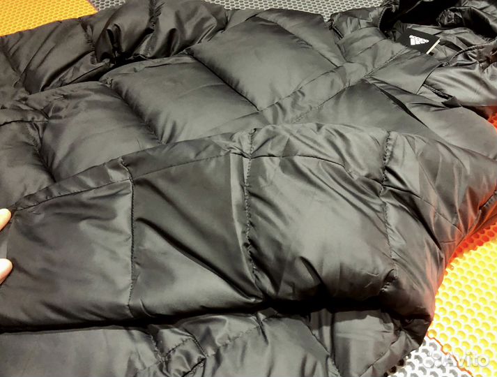 Зимние куртки Adidas
