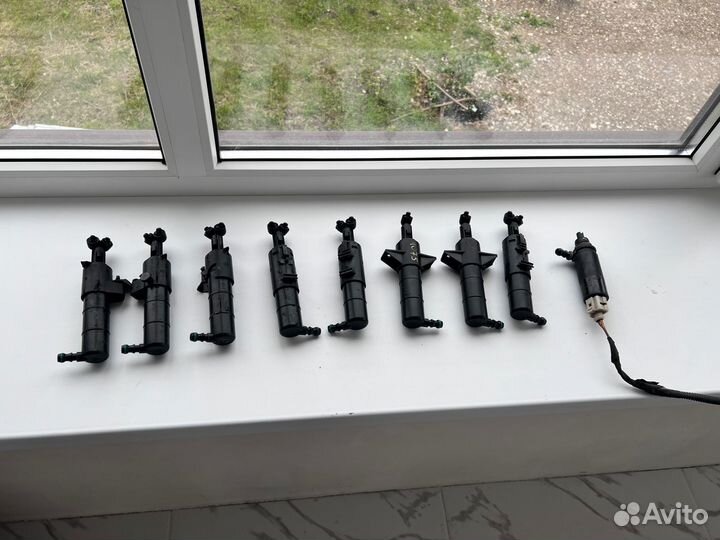 Форсунка омывателя фар mercedes w204-w212 -w221