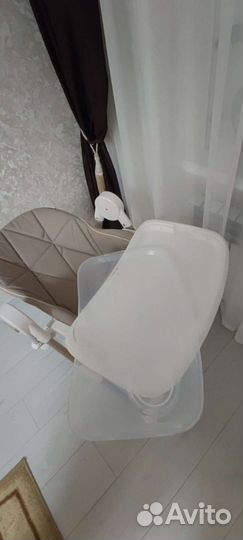 Стульчик для кормления capella