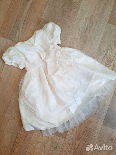 Платья праздничные