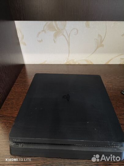 Sony playstation 4 slim