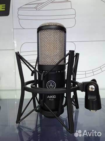 Студийный конденсаторный микрофон AKG P220