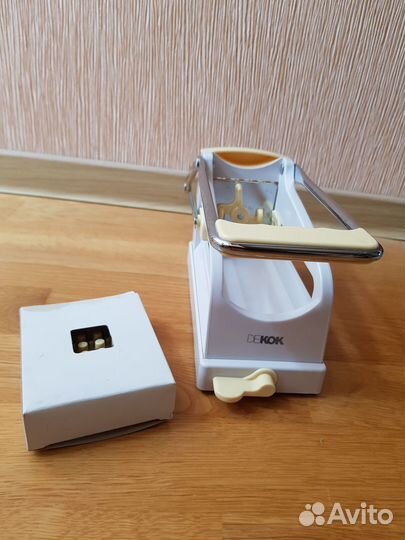 Кухонный прибор для резки продуктов