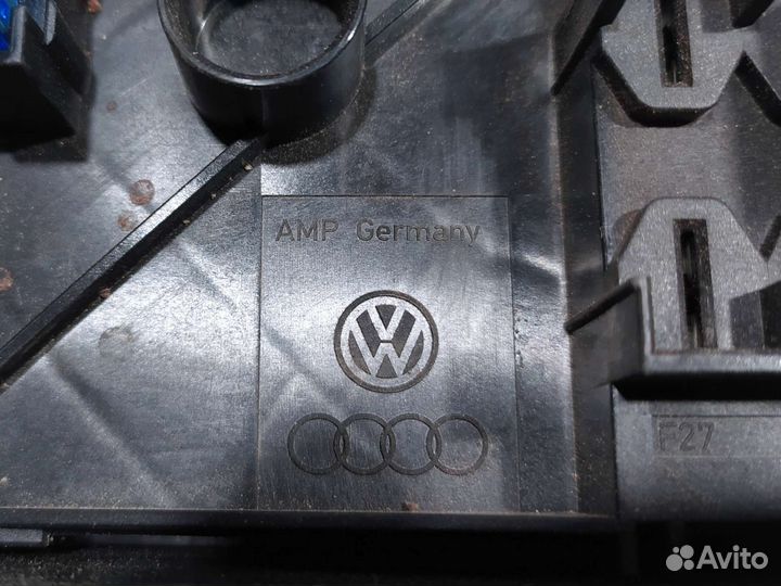 Блок предохранителей Skoda Octavia A5