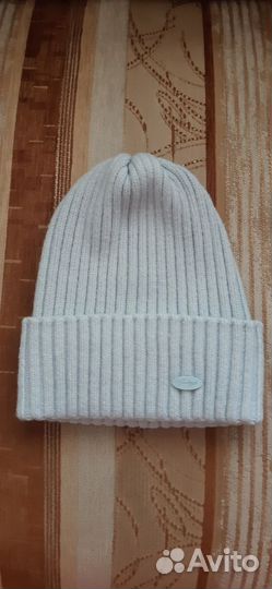 Женская шапка