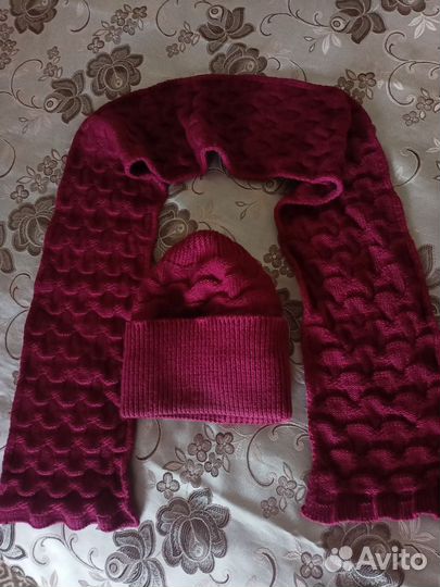 Женский комплект шапка и шарф