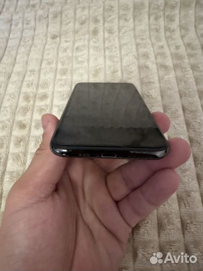 iPhone Xs, 64 ГБ