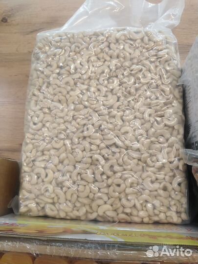 Орехи кешью не жареные