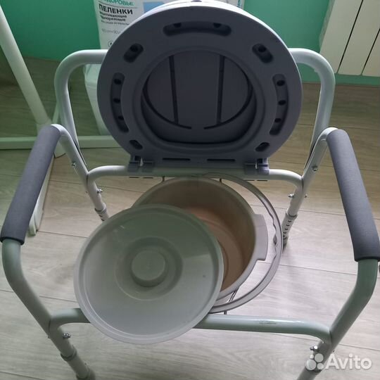 Кресло, стул- туалет для пожилых и инвалидов