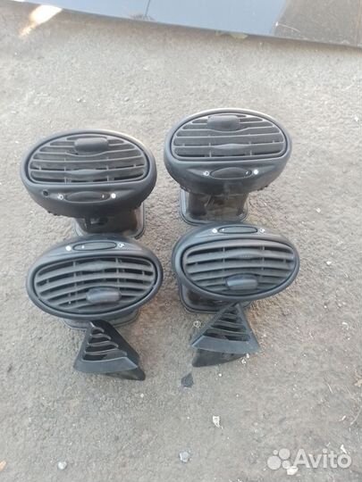 Дефлекторы воздуховода Ford focus 1