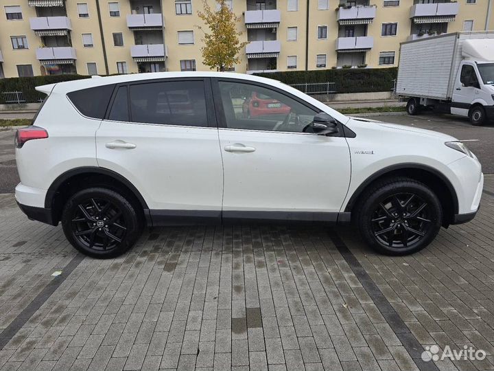 Toyota RAV4 2.5 AT, 2018, 66 500 км