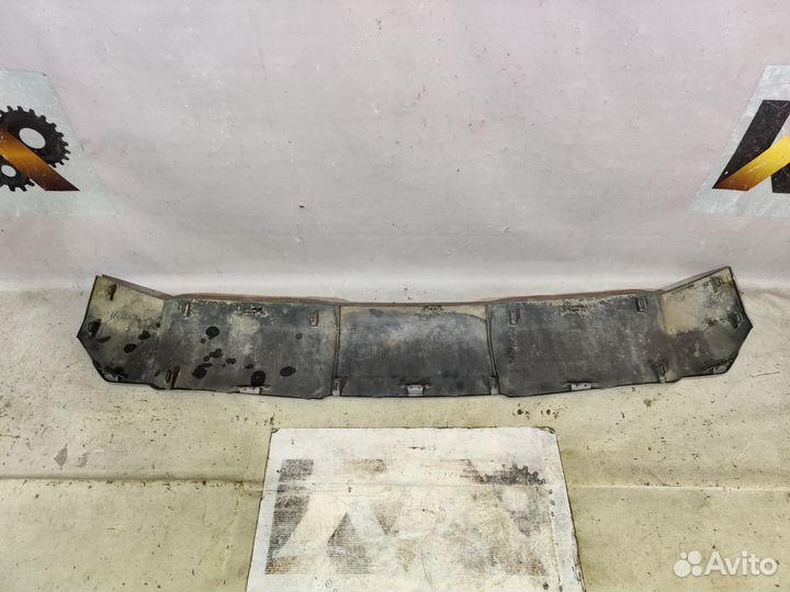 Лексус LX 2015- Молдинг под решетку 11414