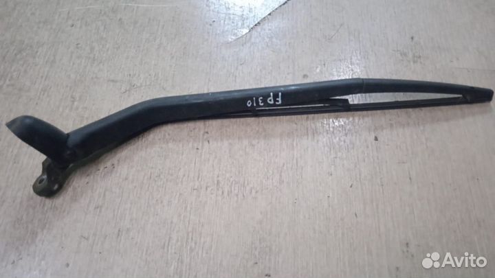 Поводок стеклоочистителя задний Fiat Punto 1.2