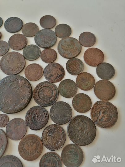 55 старинных царских медных монет