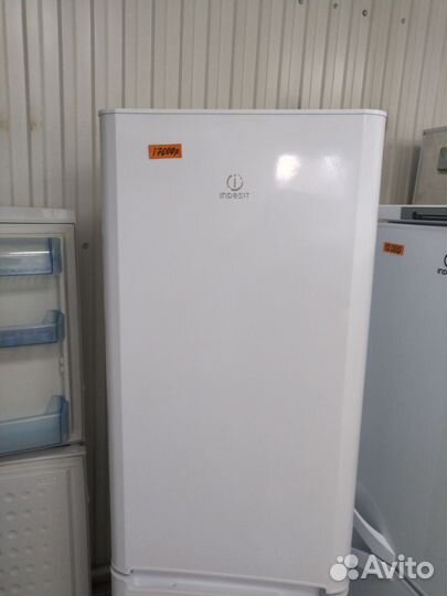 Холодильник indesit