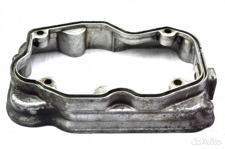 Клапанная крышка, нижняя часть scania 4-series 124