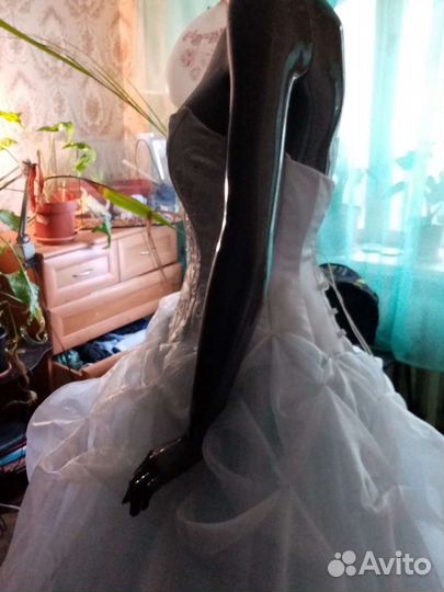 Платье свадебное