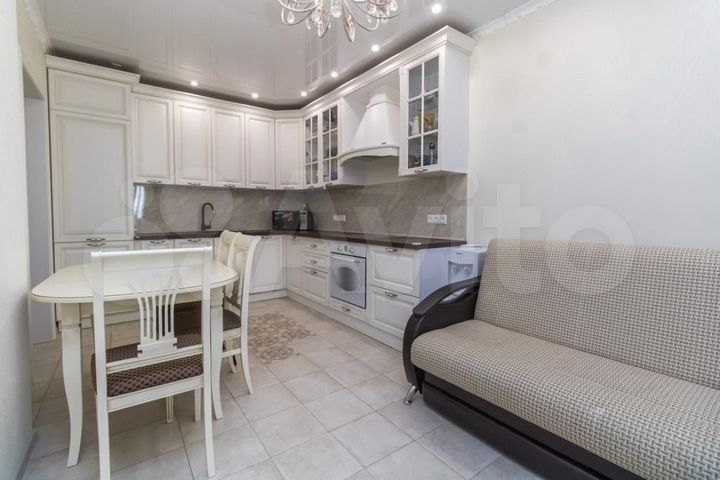 3-к. квартира, 73 м², 3/25 эт.