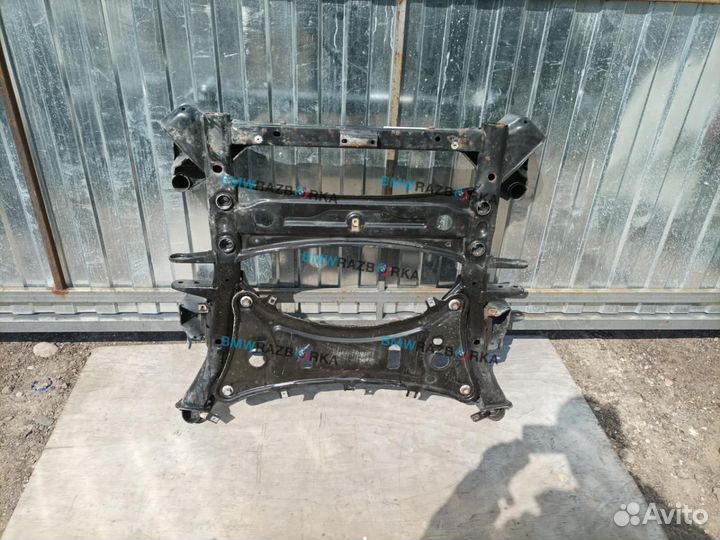 Передняя балка (подрамник) BMW X4 F26 2017