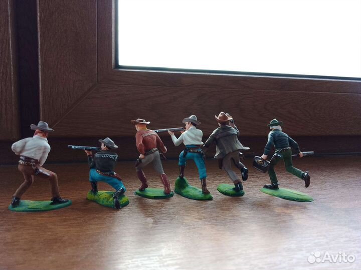 Ковбои солдатики фирмы Reisler (резино-пластик)
