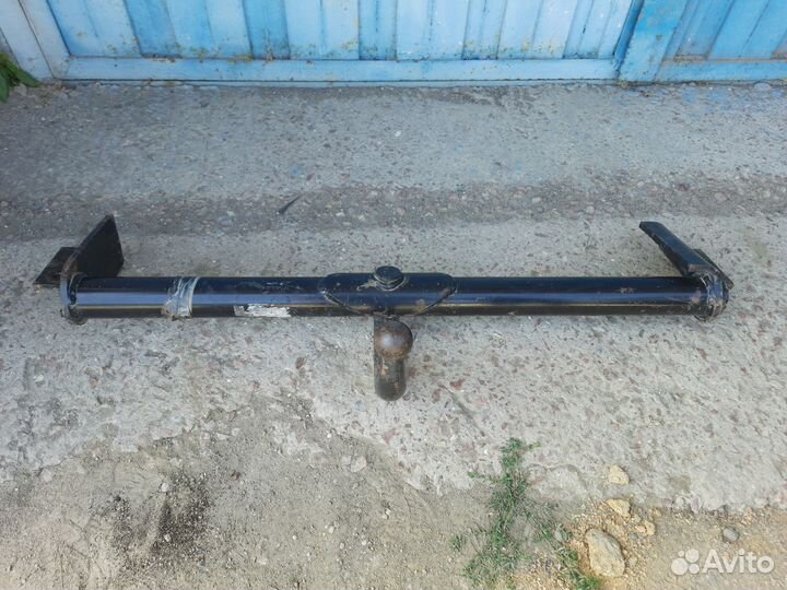 Фаркоп на Nissan primera P10