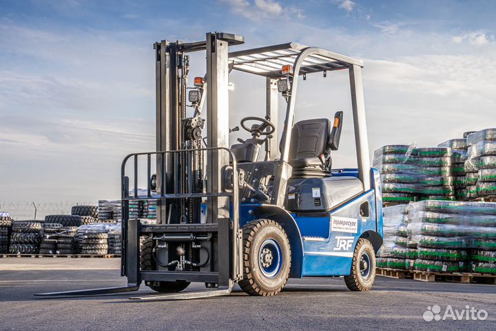 Вилочный погрузчик TRF D15-4X2, 2023