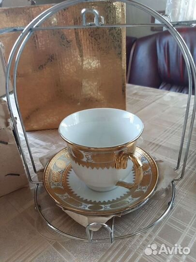 Чайные пары на подставке