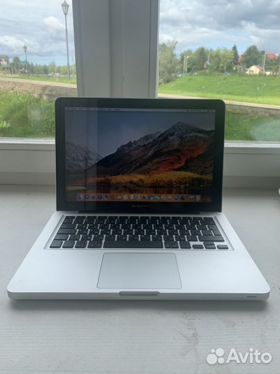MacBook Pro 13 i5 4GB/500GB