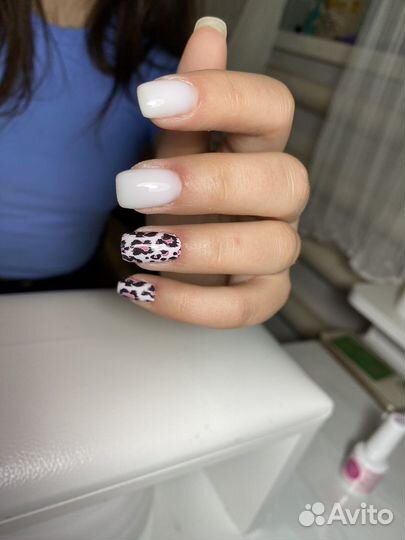 Маникюр педикюр