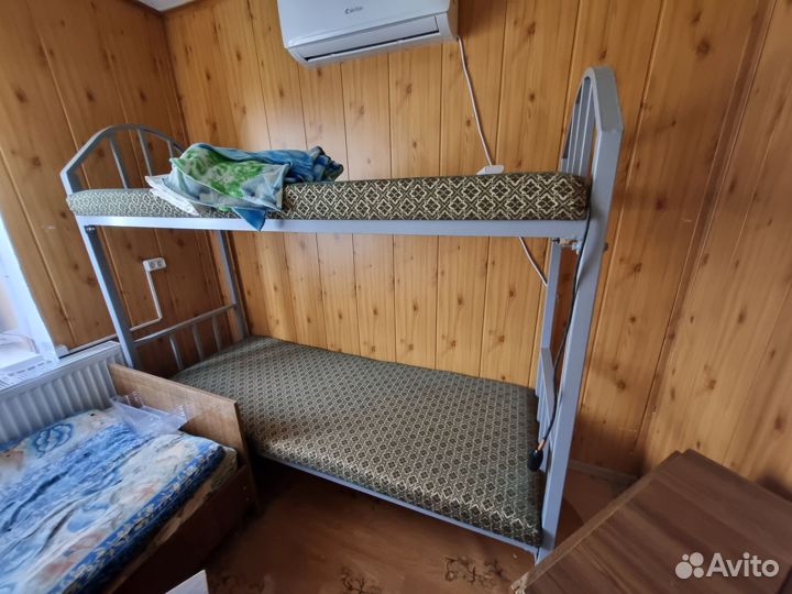 Двухъярусная кровать металлическая бу