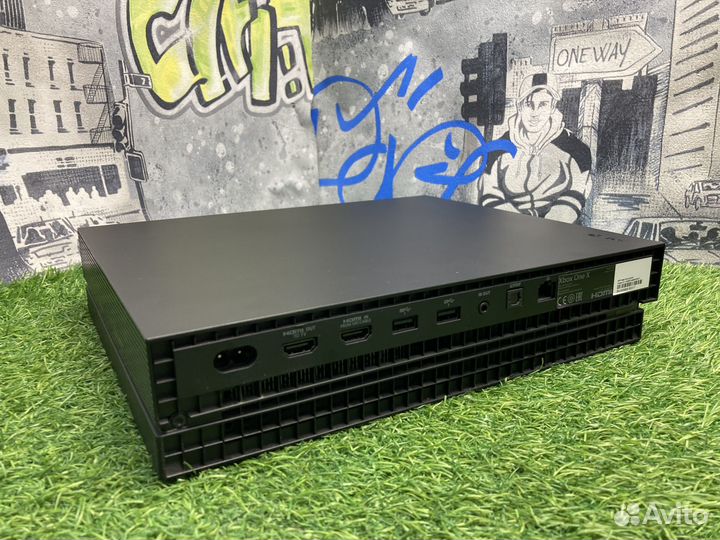 Xbox One X 1TB Покупка/Продажа