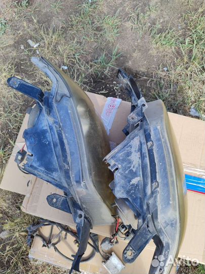 Фары фара Mitsubishi Outlander cu