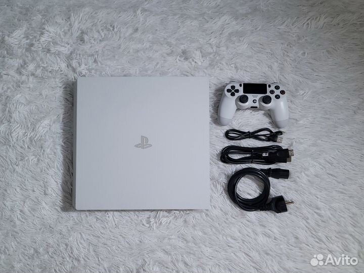 PS4 Pro 1Tb. Белая. Онлайн работает. Отс. Обмен