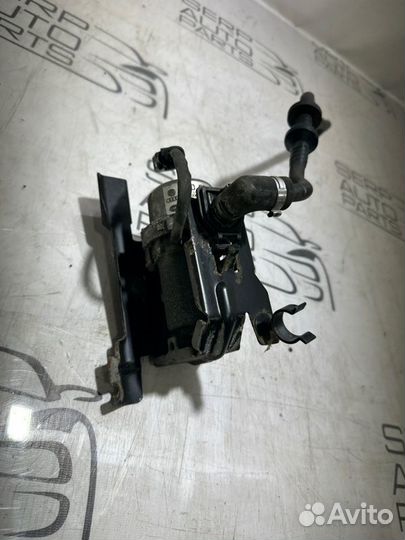 Вакумный насос Volkswagen Touareg 7L 3.2 BAA 2004