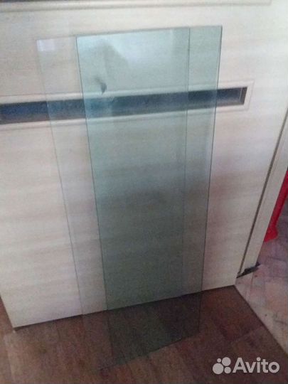 Стеклянные полки для серванта 30х96