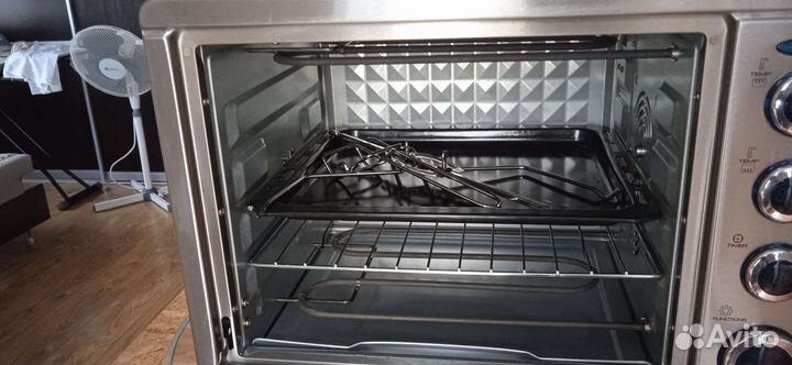 Конвекционная печь Gemlux