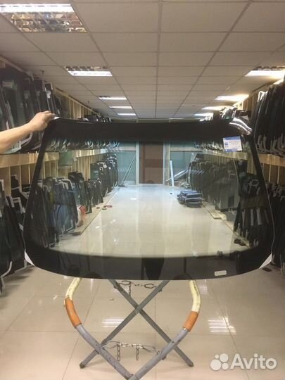 Лобовое стекло на Бмв Е39. Автостекла на Бмв