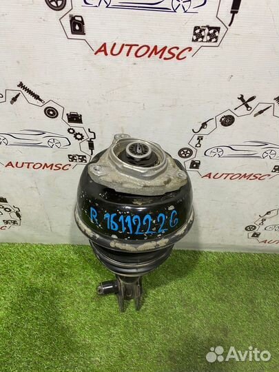 Пневмостойка передняя правая Mercedes W212