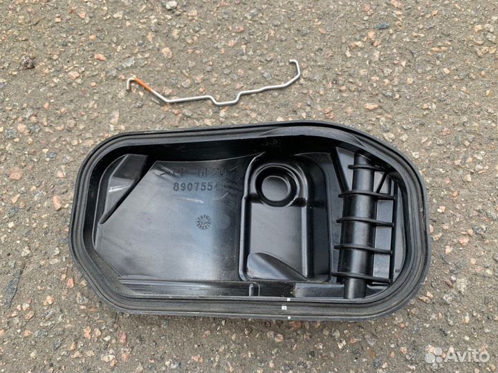 Крышка фары правая XC60 1