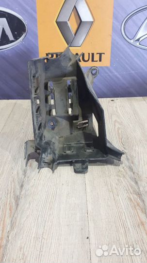 Корпус блока предохранителей реле Renault symbol