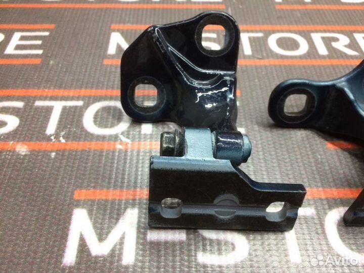 Петля двери задняя правая Bmw 7-Series E65 N62B48B