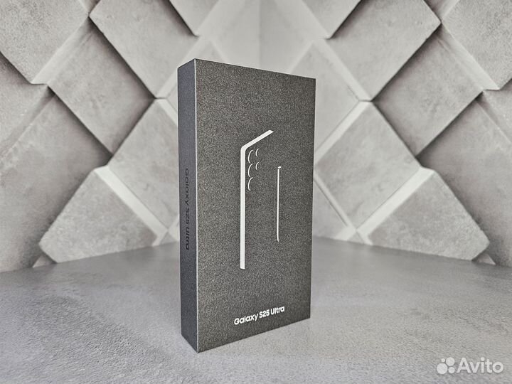 Samsung Galaxy S25 Ultra, 12/256 ГБ