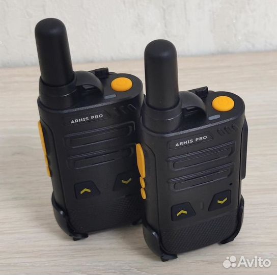 Рация с наушником, радиостанция с гарнитурой