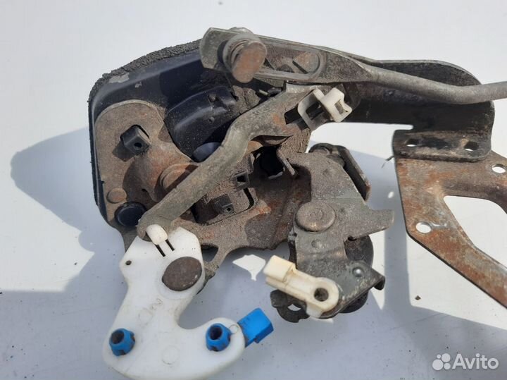 Замок задний левый Hyundai Accent 2