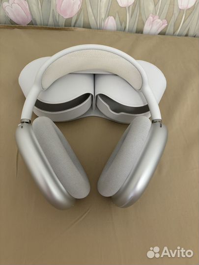 Airpods max silver